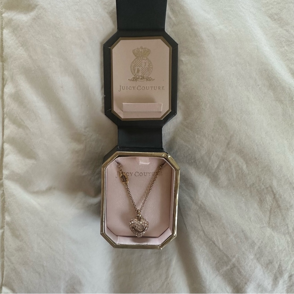 Juicy Couture My Heart Belongs to Juicy Necklace - Picture 7 of 9